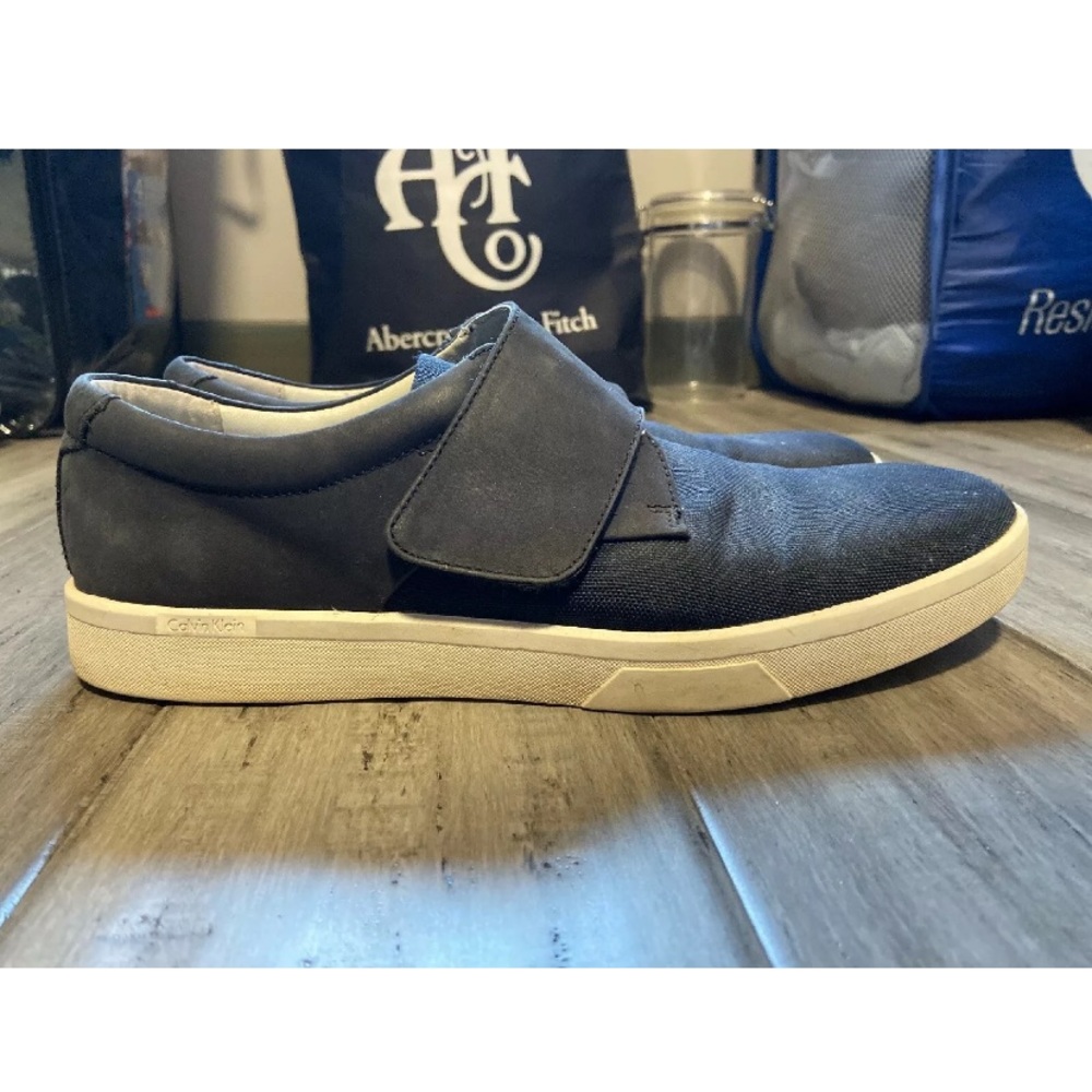 Calvin Klein Shoes Size 9.5